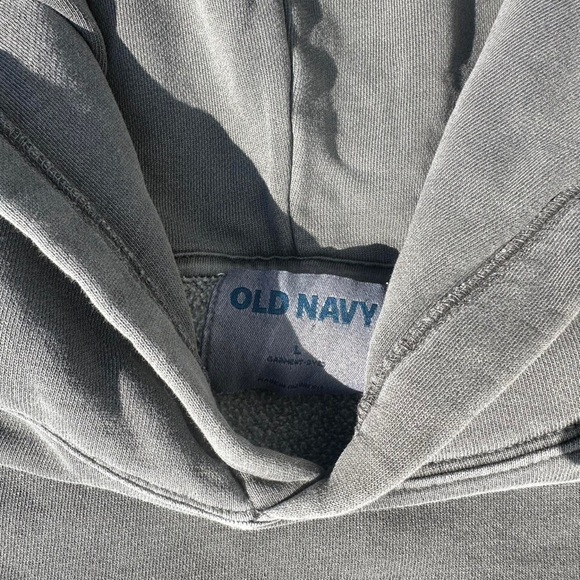 Old Navy Men's Grey Hoodie - Picture 4 of 5